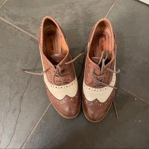 Retro Oxford style heels